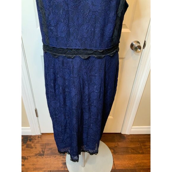 Torrid Blue Lace Pencil Dress W/ Black Lace Ruffle NWT, Size 12 - Picture 3 of 8